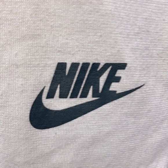 NIKE 1/4 Sleeve T-Shirt - Picture 2 of 4